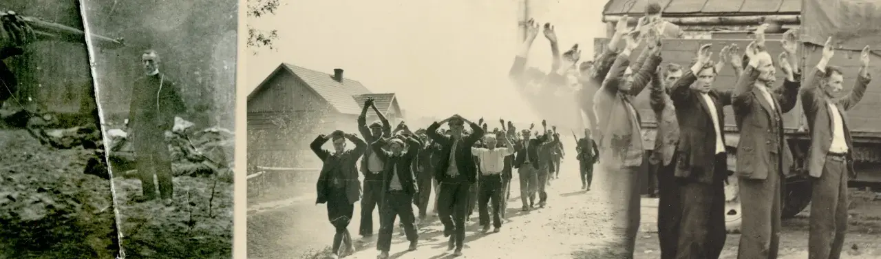 Zatrzymani mężczyźni z rękami w górze na drodze, być może w rejonie granica polsko-niemiecka 1939 Pomorze. W tle domy i żołnierz.