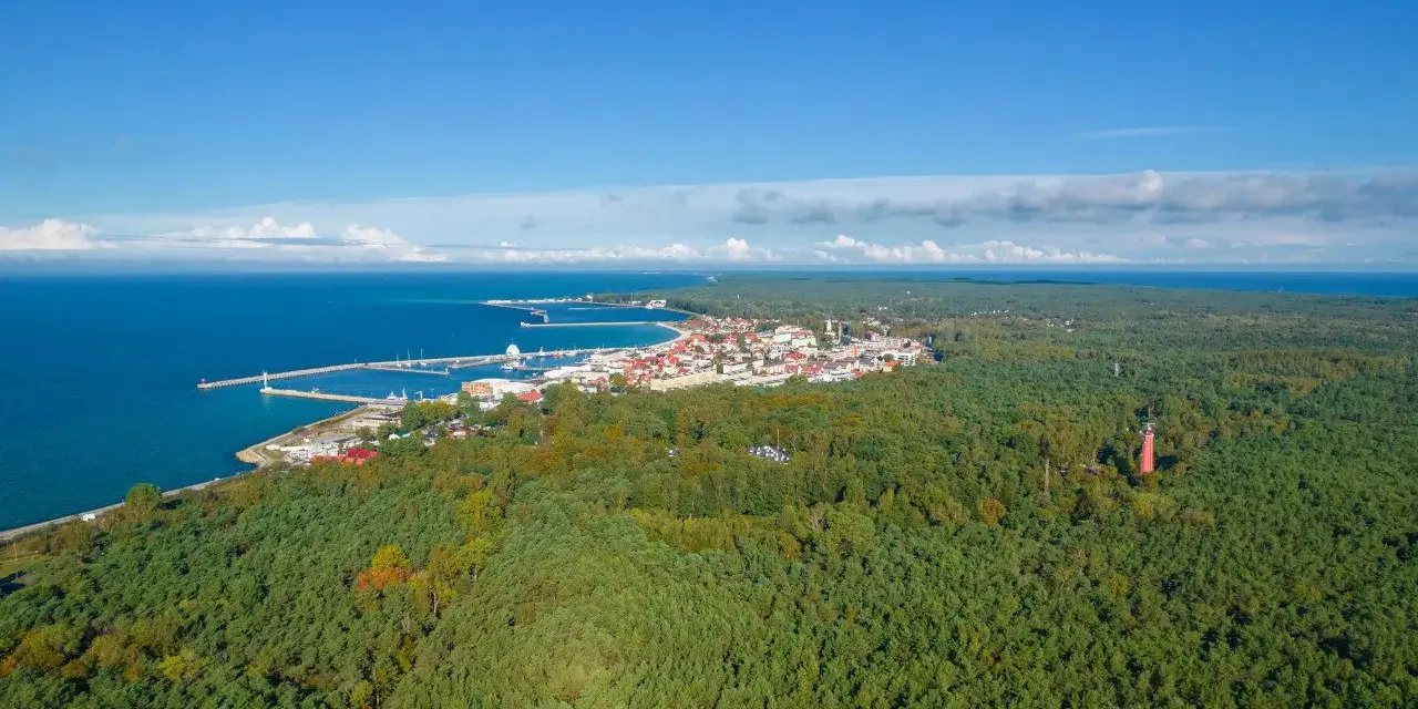 Widok na Półwysep Helski, port, miasto i las. Mnóstwo atrakcji czeka na odkrycie!